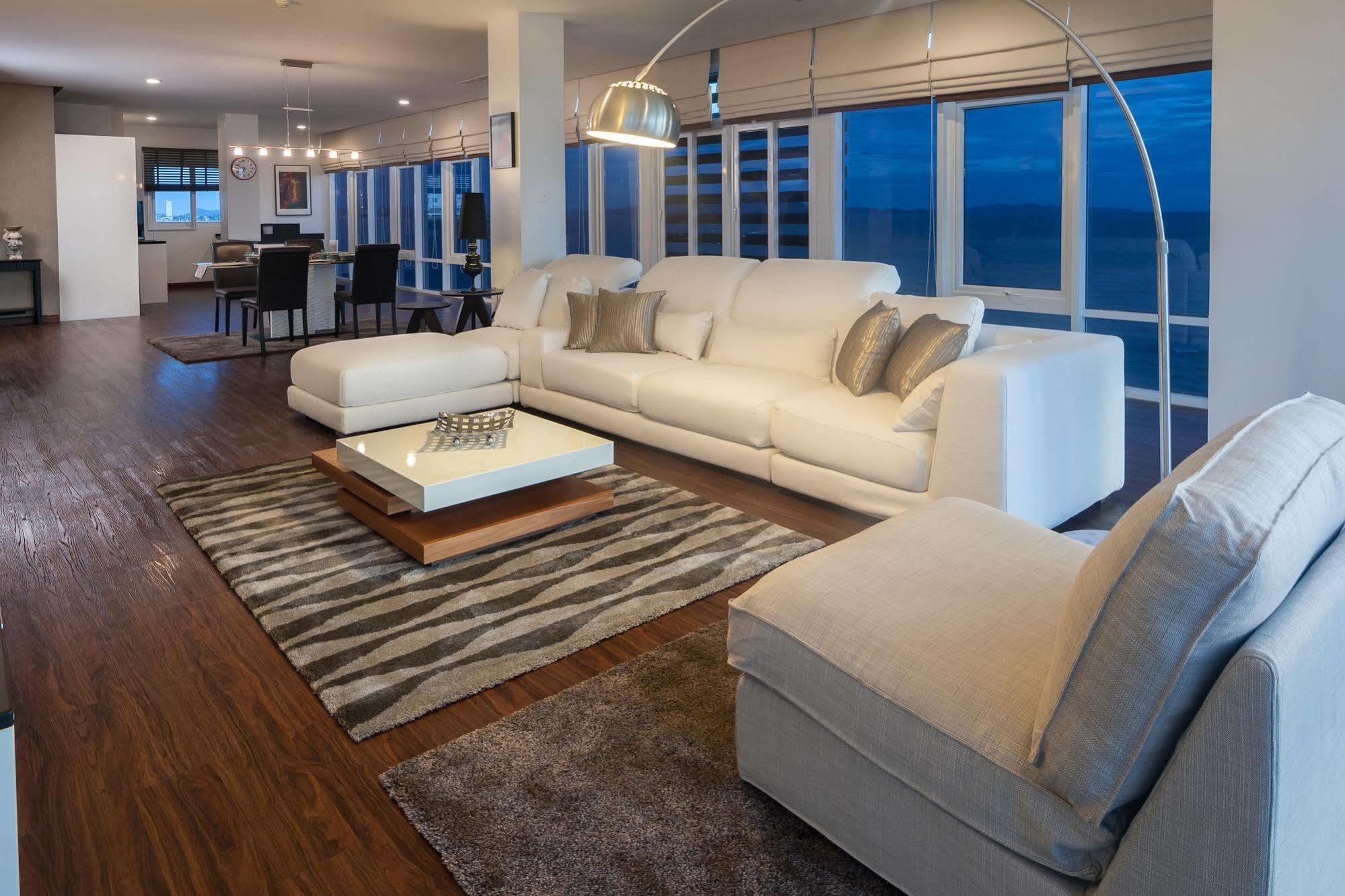 Musselana Condominium Pantai Jomtien Bagian luar foto